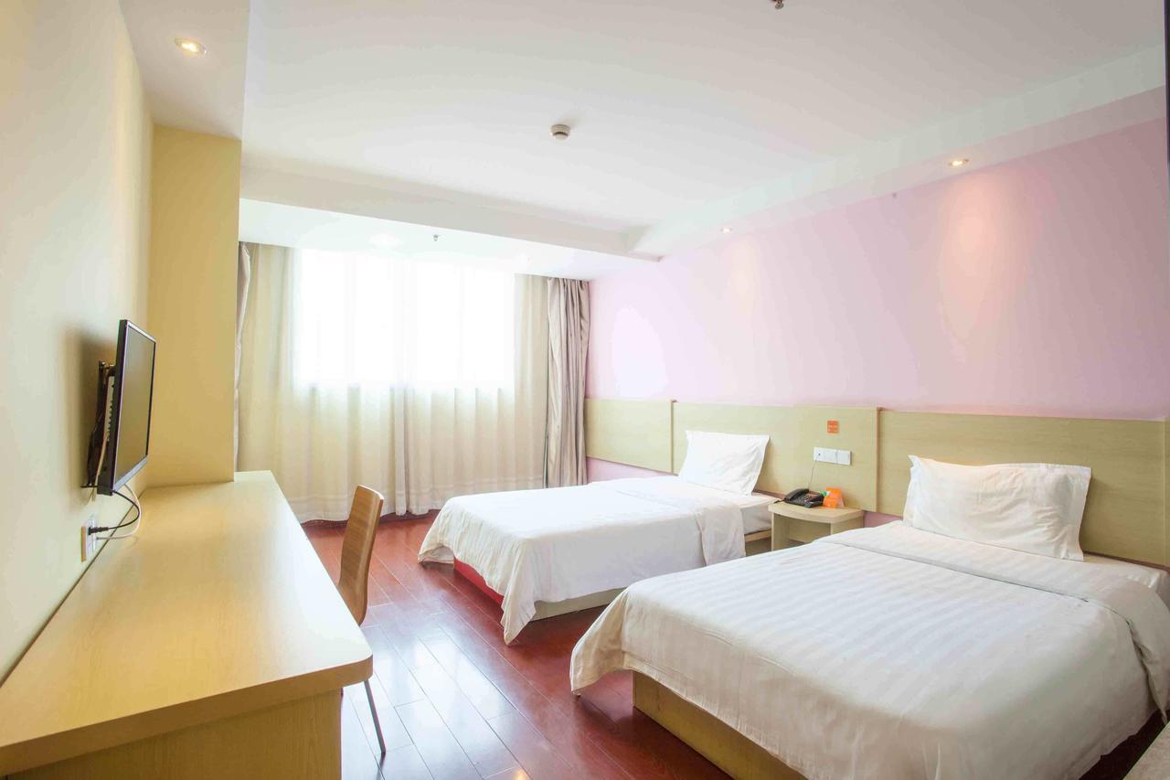 7Days Inn Huaihua Mayang Binhe Road Esterno foto