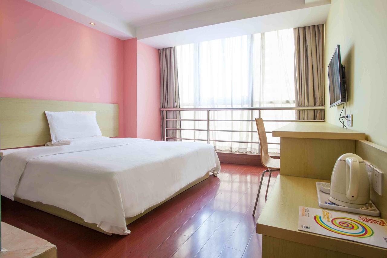 7Days Inn Huaihua Mayang Binhe Road Esterno foto