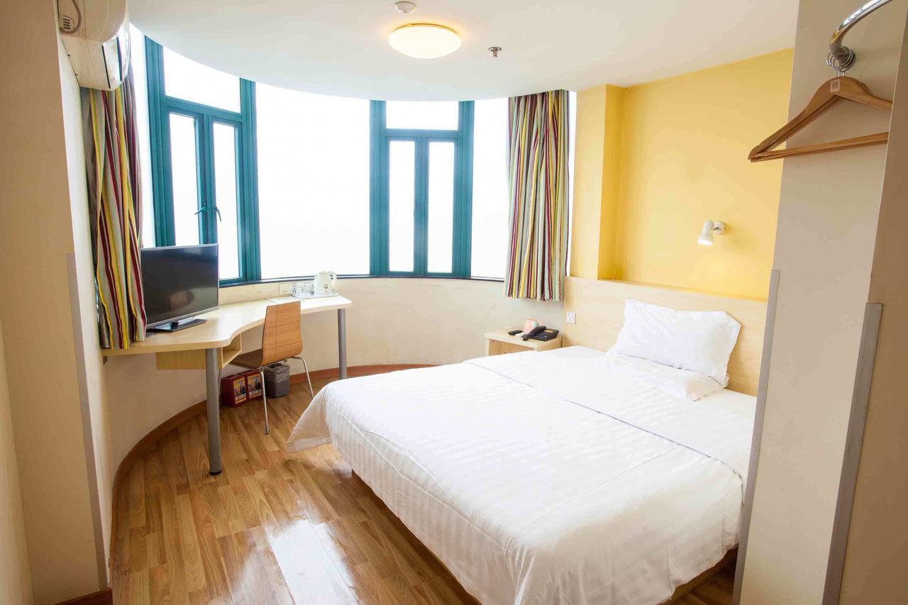 7Days Inn Huaihua Mayang Binhe Road Esterno foto