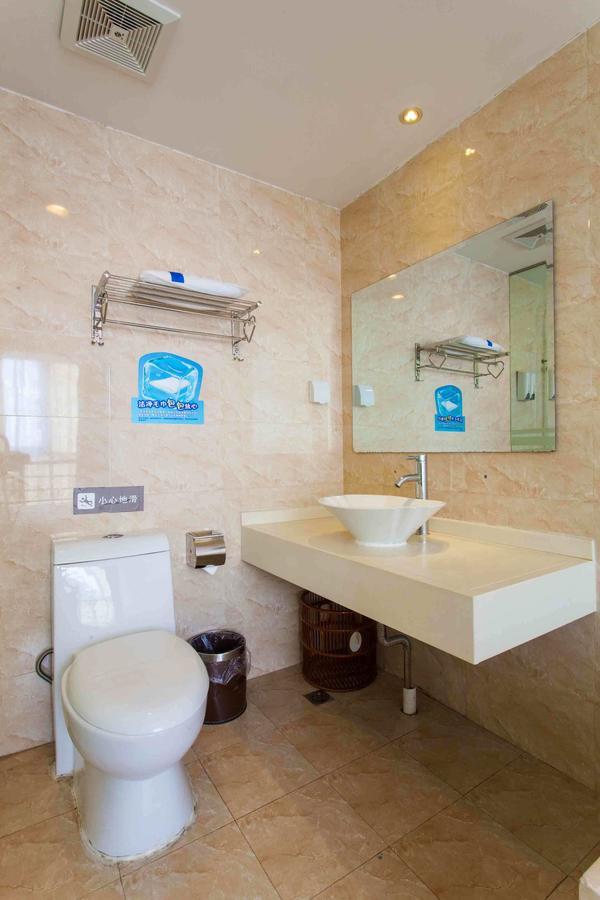 7Days Inn Huaihua Mayang Binhe Road Esterno foto