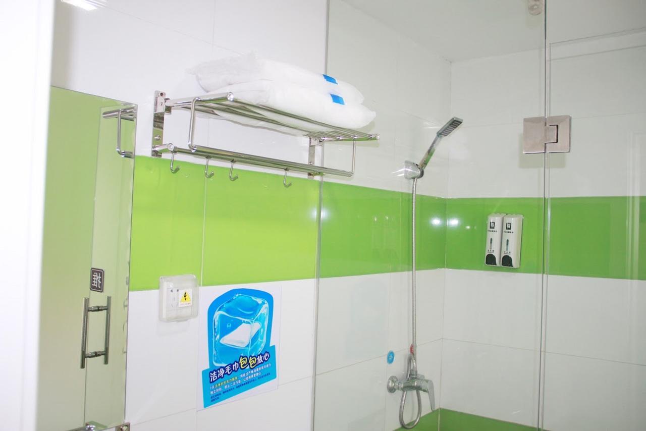 7Days Inn Huaihua Mayang Binhe Road Esterno foto