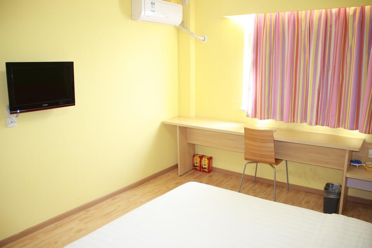 7Days Inn Huaihua Mayang Binhe Road Esterno foto