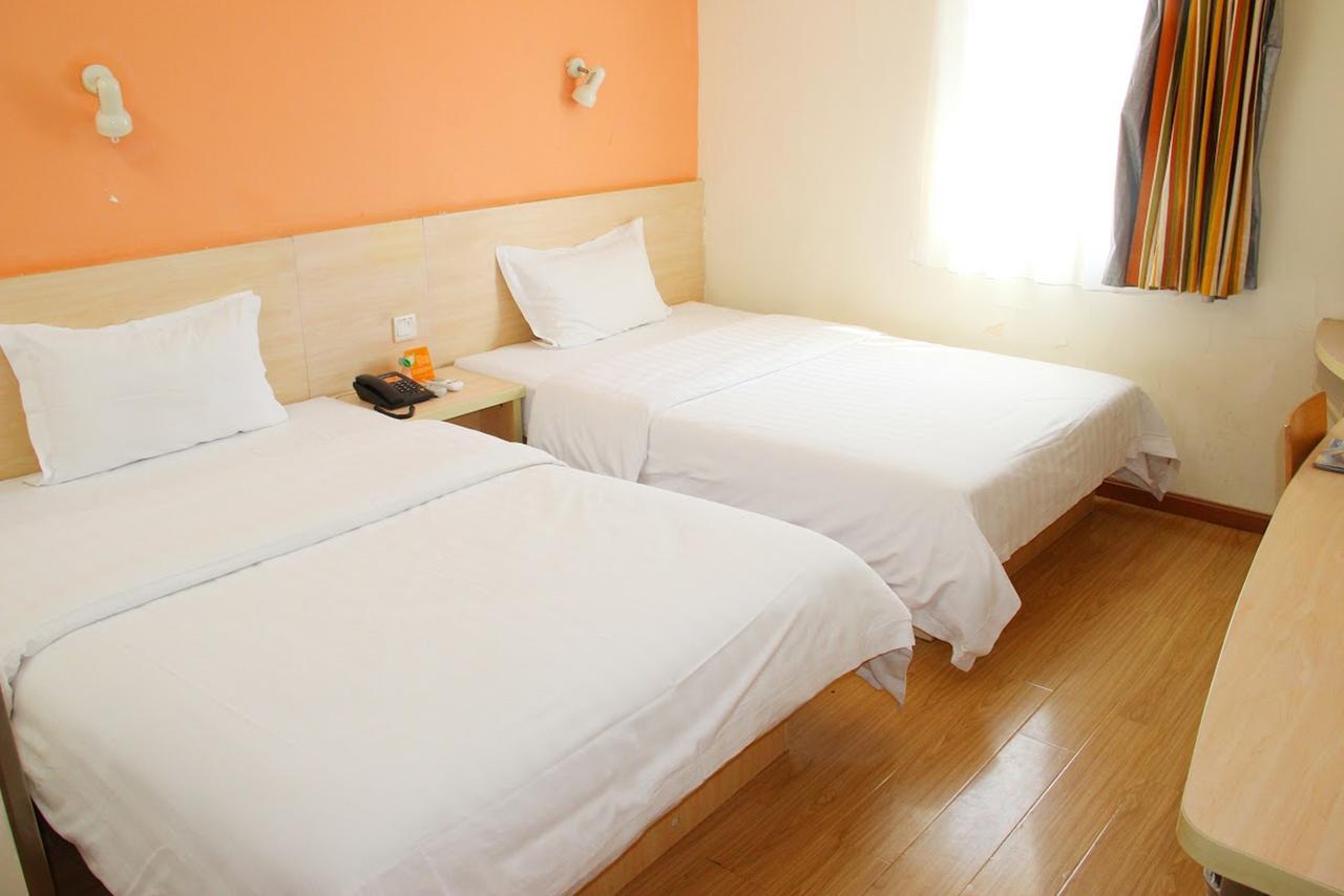 7Days Inn Huaihua Mayang Binhe Road Esterno foto